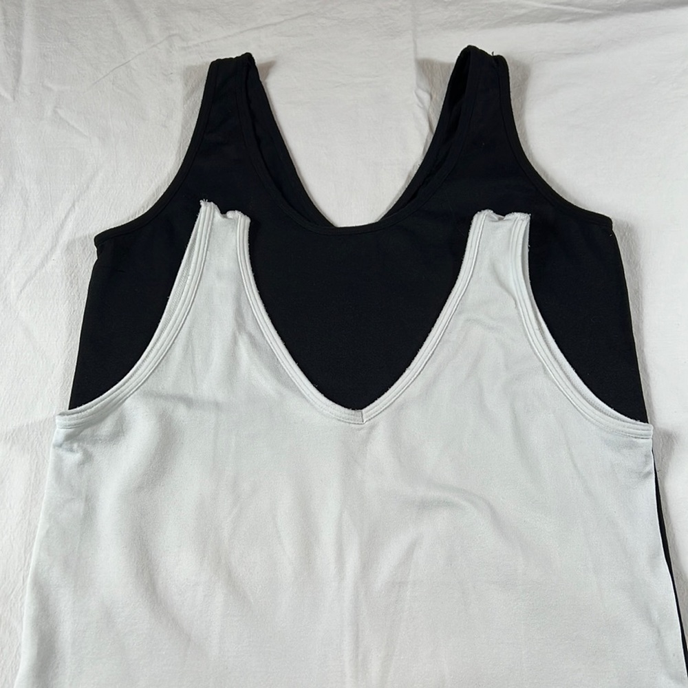2 LA Winner Black/White Tanks